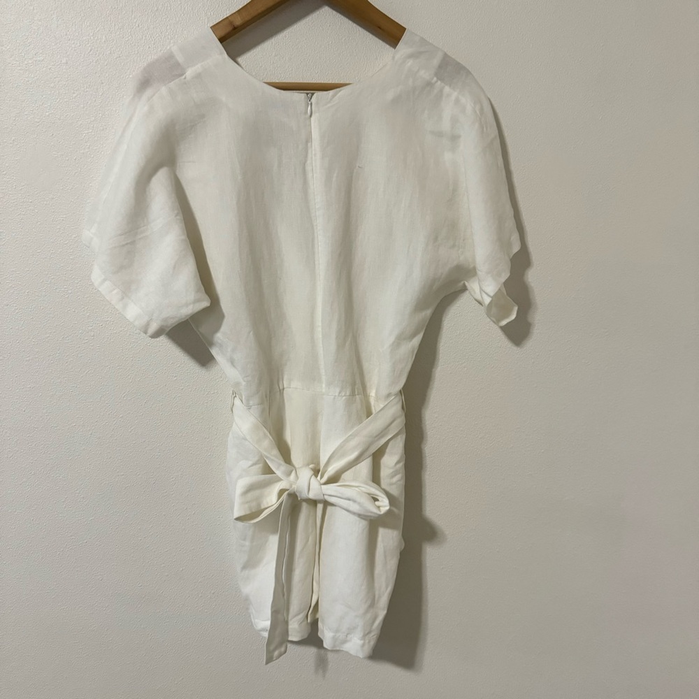 Urban Outfitters UO Ruby Linen Surplice Jumpsuit White Waist Tie Pockets NWT-6 - Picture 3 of 10
